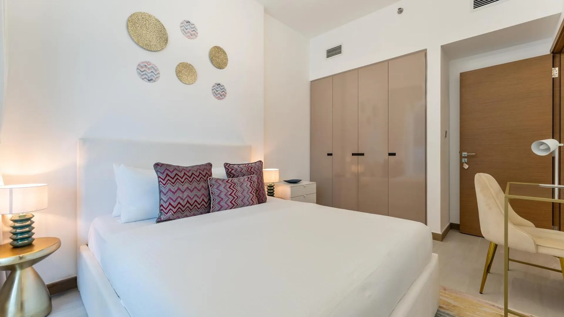 Upscale 1-Br Luxury Apt In Missoni Urban Oasis Dubai Vereinigte Arabische Emirate